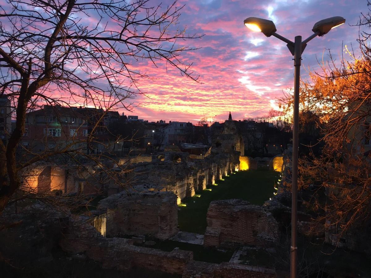 Roman Thermae 2Bdrm Sunny Apartment Varna Exteriör bild
