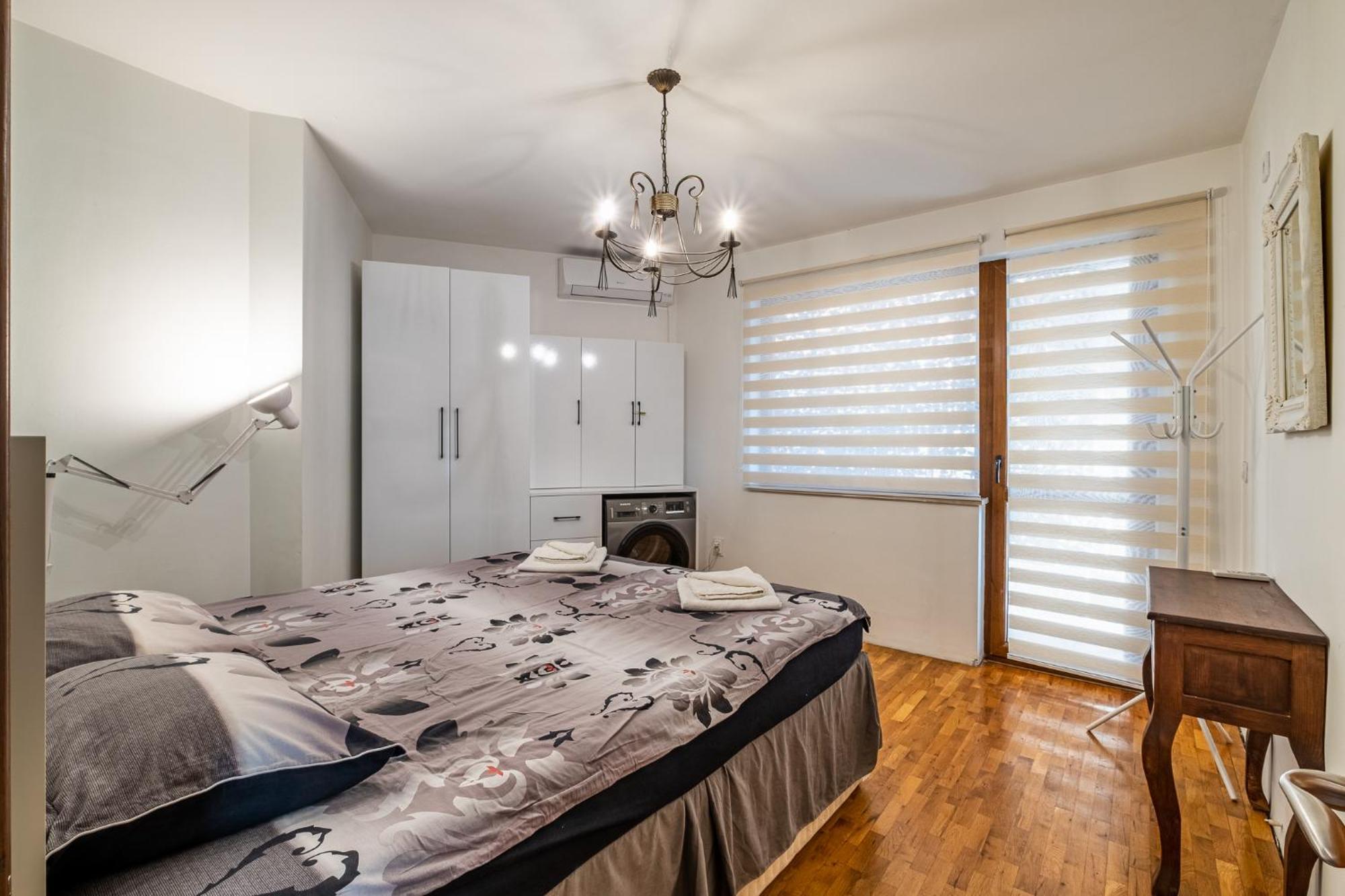Roman Thermae 2Bdrm Sunny Apartment Varna Exteriör bild
