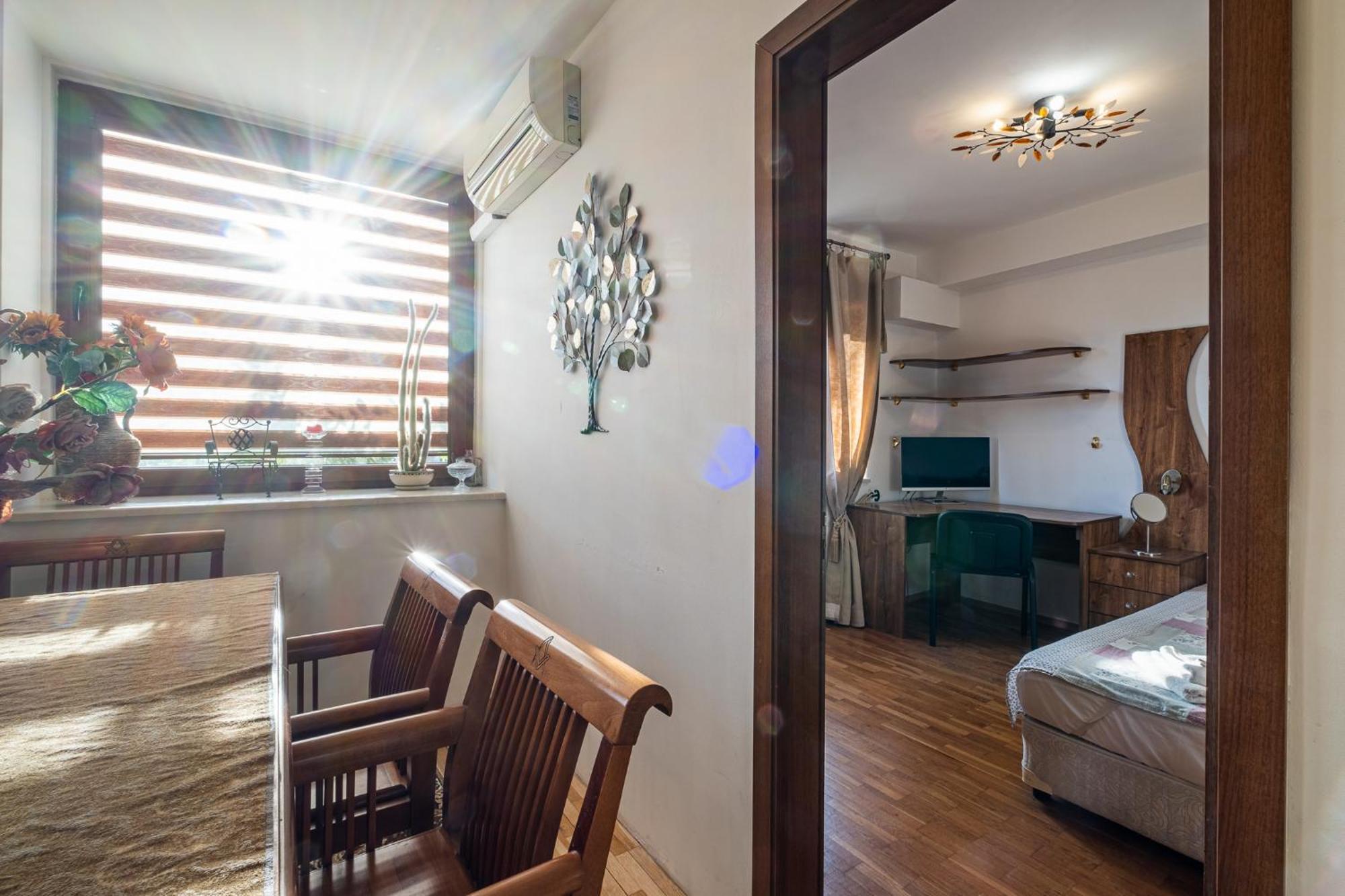 Roman Thermae 2Bdrm Sunny Apartment Varna Exteriör bild
