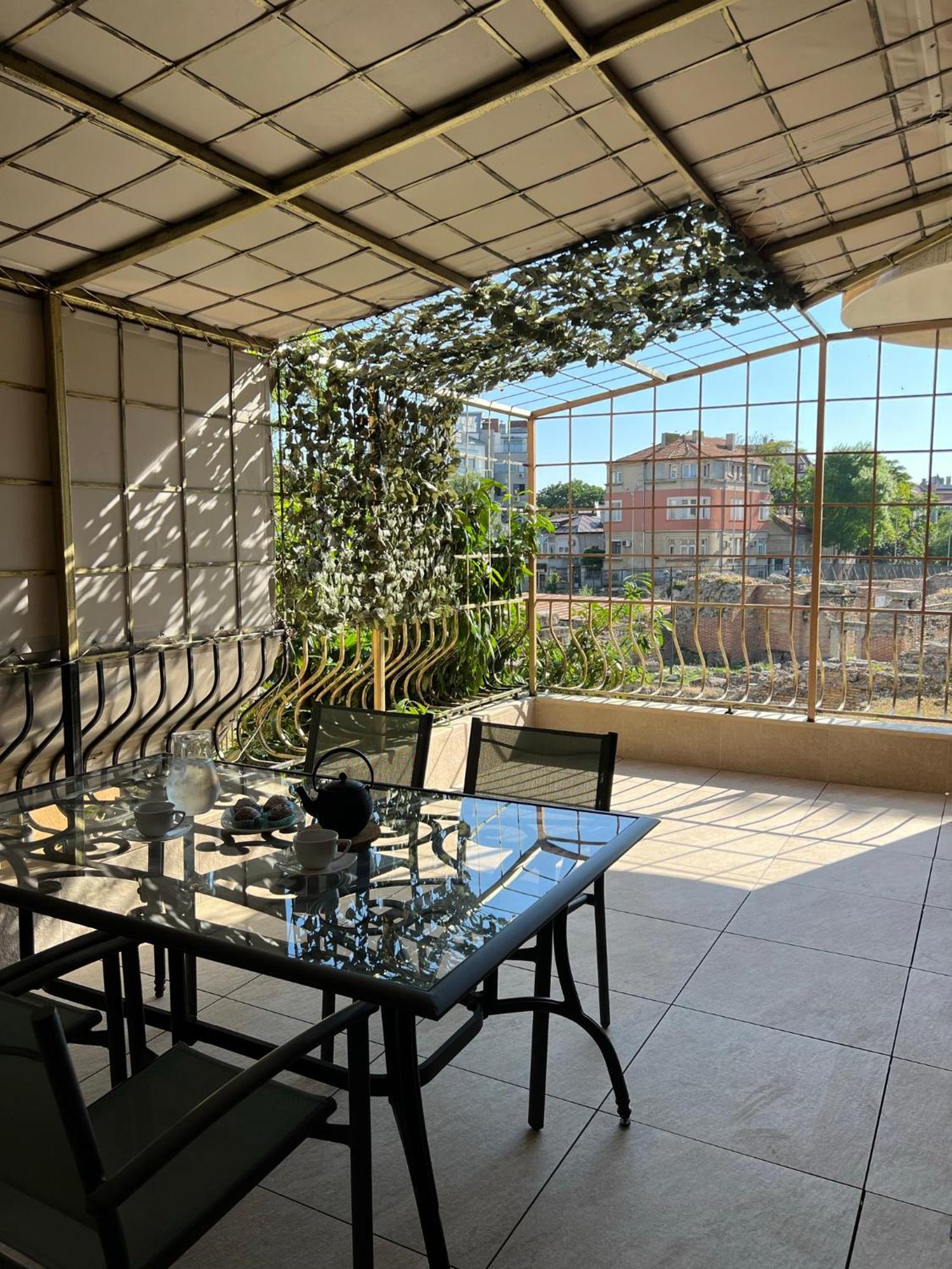 Roman Thermae 2Bdrm Sunny Apartment Varna Exteriör bild